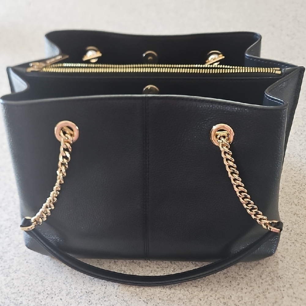 Michael Kors Black Shoulder Bag with Gold Accents - Picture 4 of 8